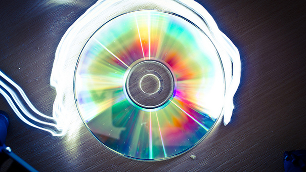 Disc Protector 2 - CD/DVD Repair Kit - CD / DVD Scratch Repair & Cleaner  Electric Machine - Works